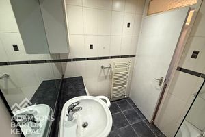 Photo 6- click for photo gallery